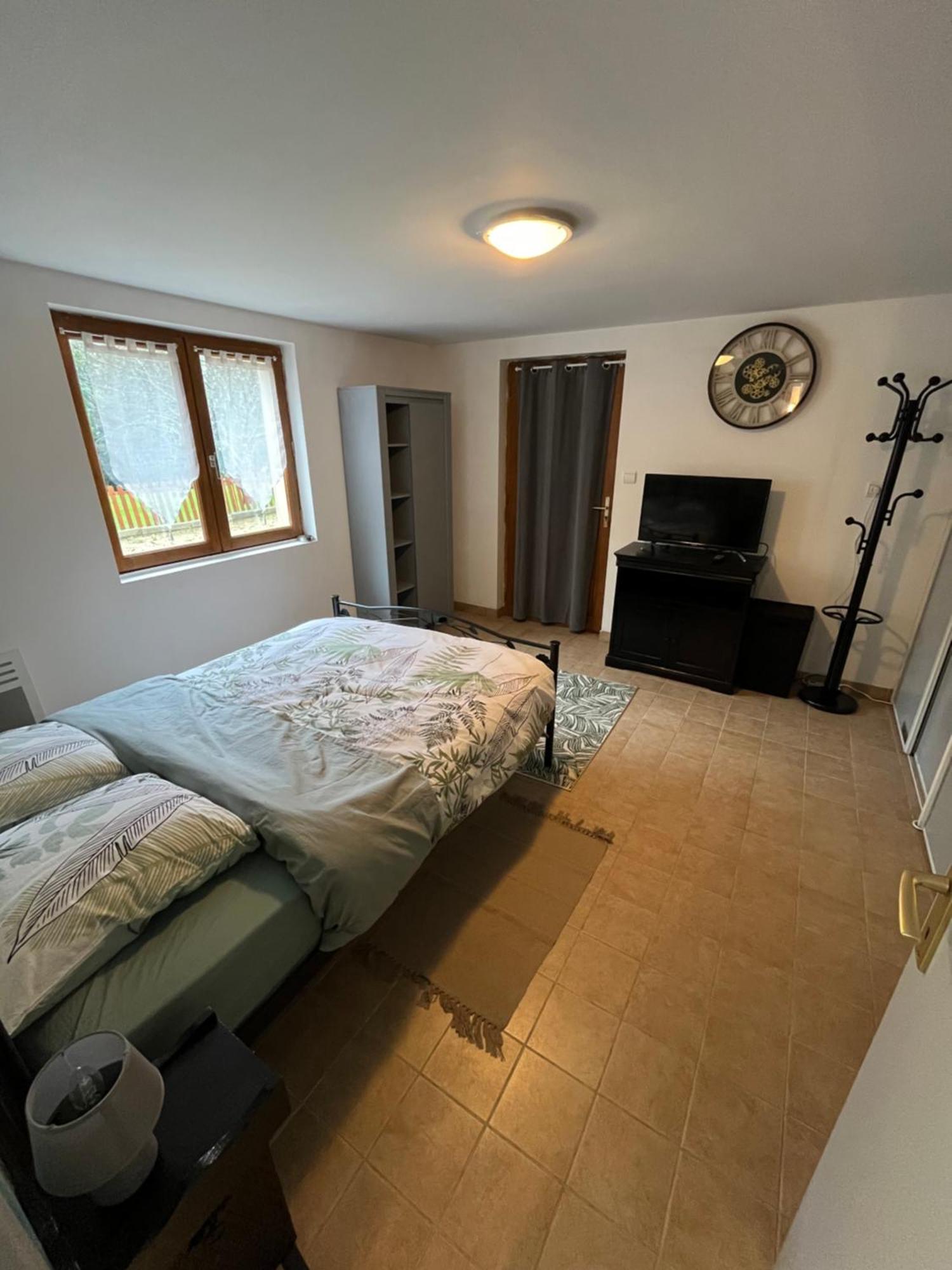 Logement Paisible En Bord De Vienne Bonneuil-Matours Exterior foto